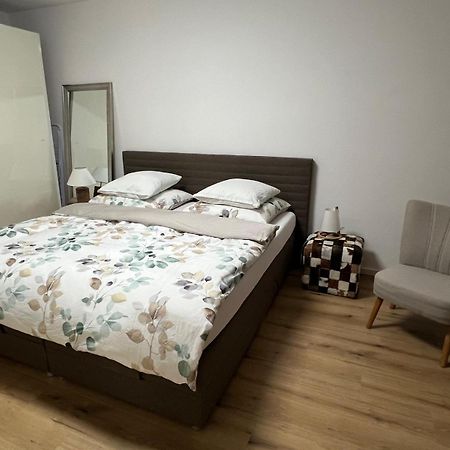 Stylish 1-Bedroom Condo Close To Exhibition Square Basel Exterior foto